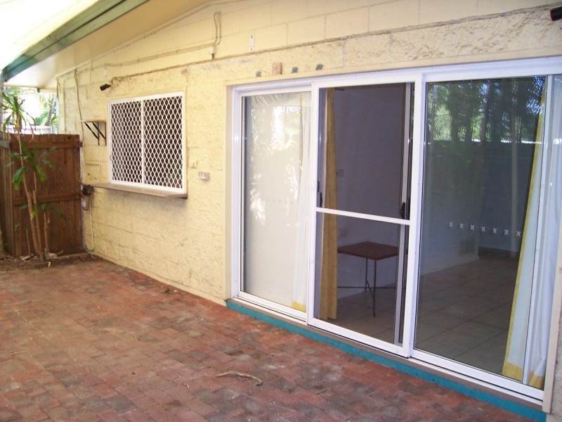 1/379 Mayers Street, Edge Hill QLD 4870