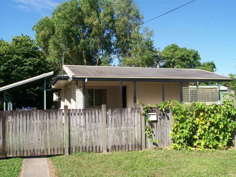 36 Davis Close, Manoora QLD 4870