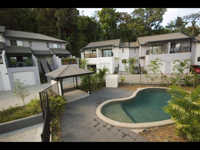 211/11 Charlekata Close, Freshwater QLD 4870