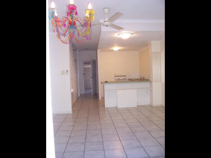 12/36 Springfield Crescent, Manoora QLD 4870