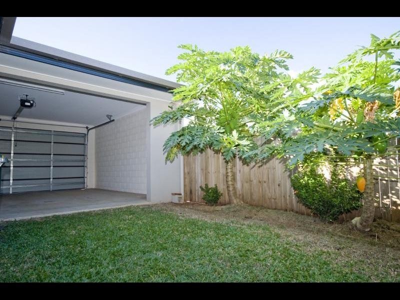 8 Barringtonia Street, Mount Sheridan QLD 4868