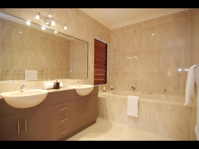 13 Springmeadow Close, Cairns QLD 4870