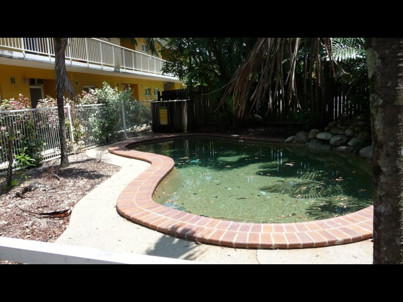 4/6 Chester Court, Manunda QLD 4870