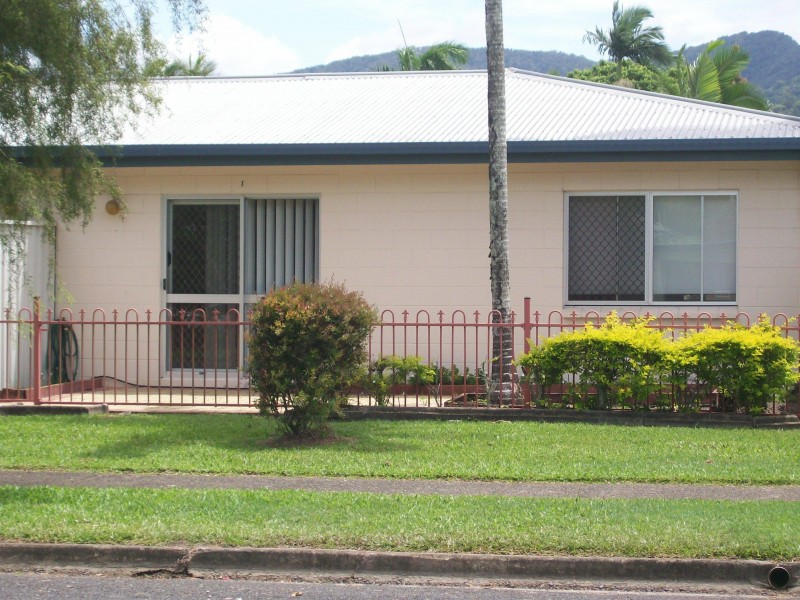 1/473 McCoombe Street, Mooroobool QLD 4870