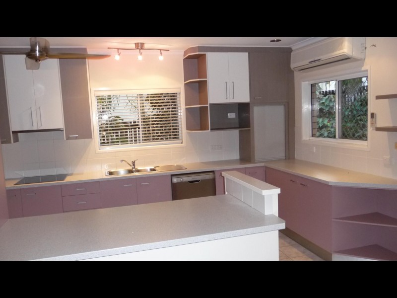 2 Tanganelli Close, Kanimbla QLD 4870