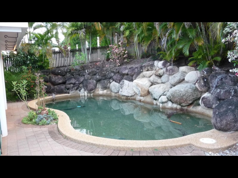 2 Tanganelli Close, Kanimbla QLD 4870