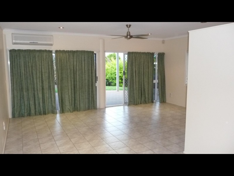 2 Tanganelli Close, Kanimbla QLD 4870