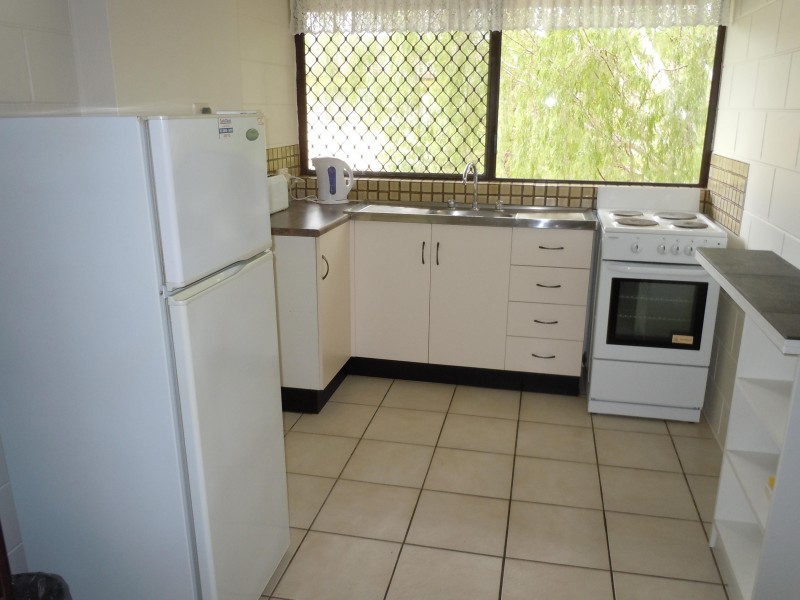 24/6 Hector Close, Westcourt QLD 4870