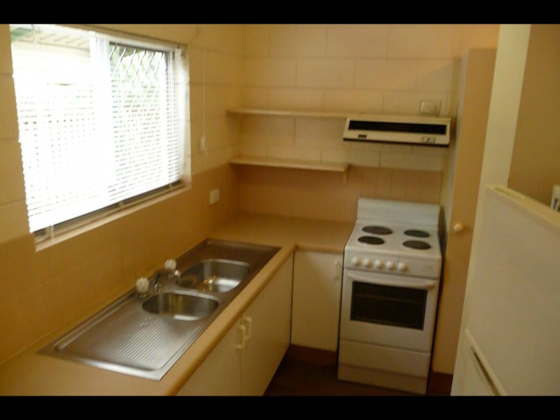 6/11 Pioneer Street, Manoora QLD 4870