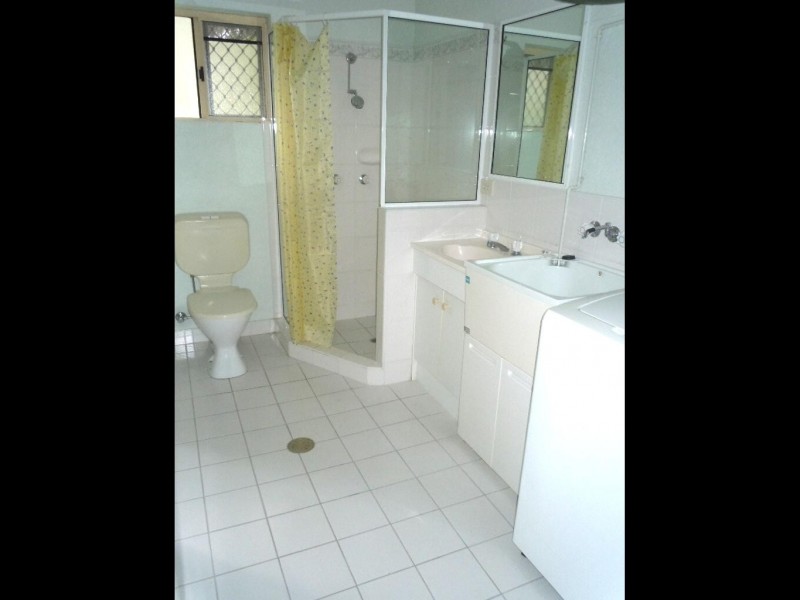 6/150 Pease Street, Manoora QLD 4870