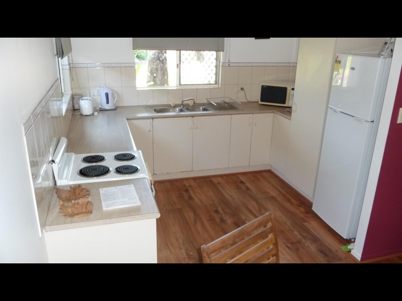 68 Silky Oak, Mooroobool QLD 4870