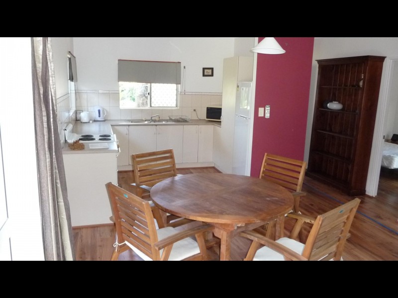 68 Silky Oak, Mooroobool QLD 4870
