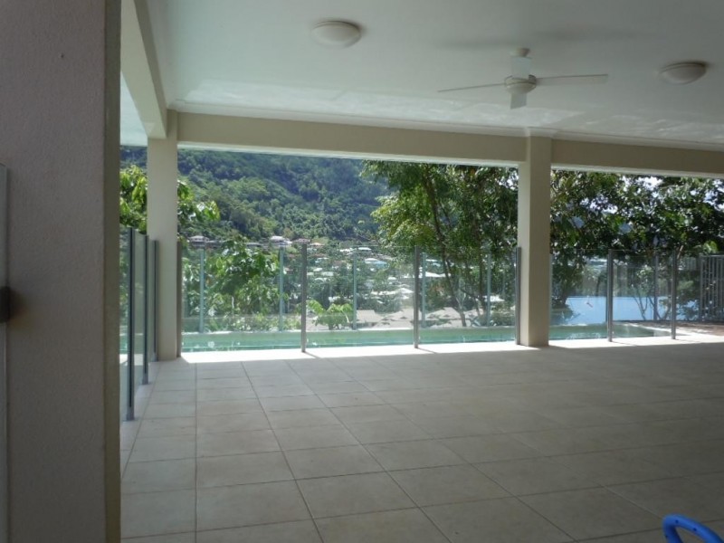 73 Koppen Terrace, Mooroobool QLD 4870