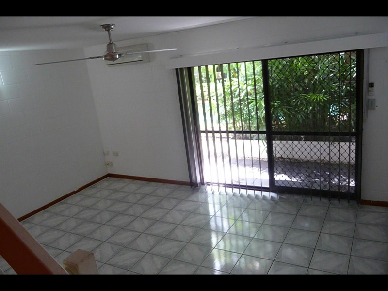 2/323 Mcleod Street, Cairns QLD 4870
