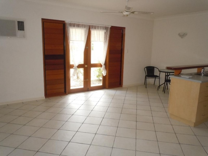 10/28 Oliva Street, Palm Cove QLD 4879