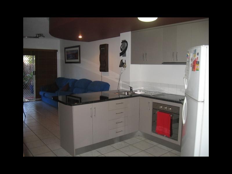 23 2-5 Marella Close, Manoora QLD 4870