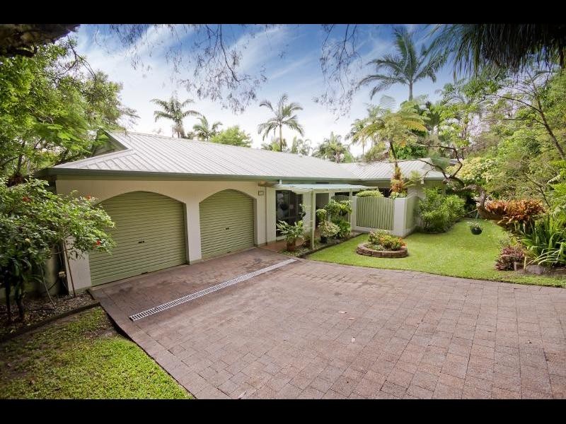 36 Minerva Avenue, Mooroobool QLD 4870