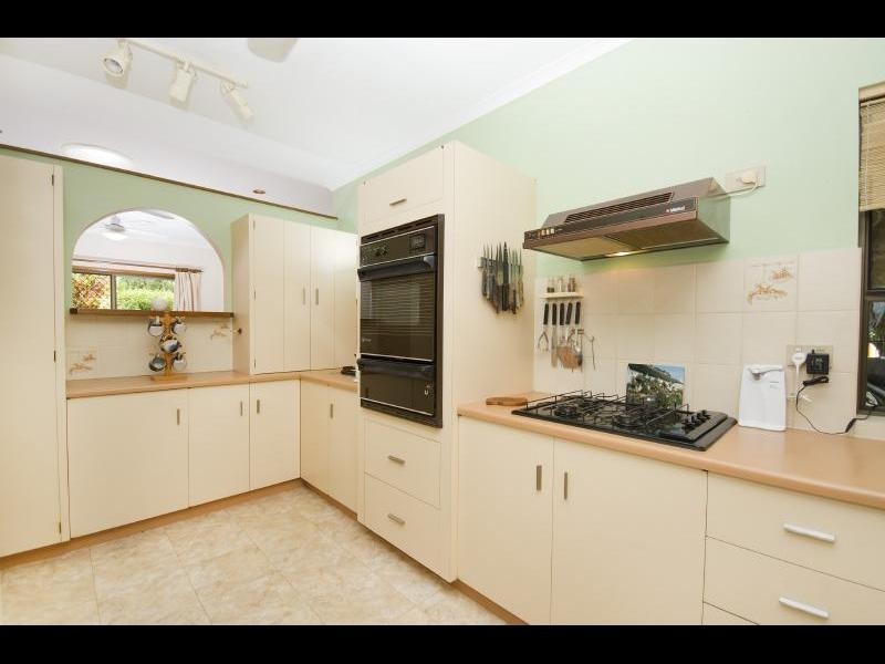 36 Minerva Avenue, Mooroobool QLD 4870