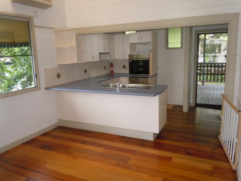 25 Smith Street, Cairns QLD 4870