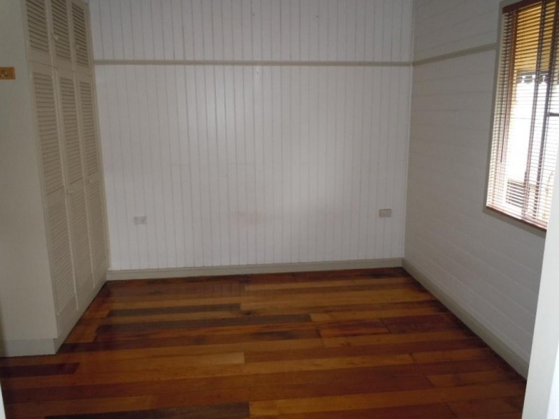 25 Smith Street, Cairns QLD 4870