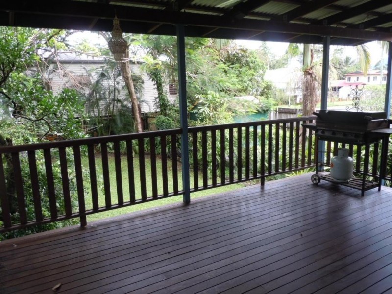 25 Smith Street, Cairns QLD 4870