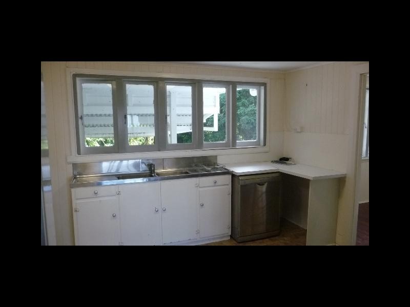 37 Mason Street, Stratford QLD 4870