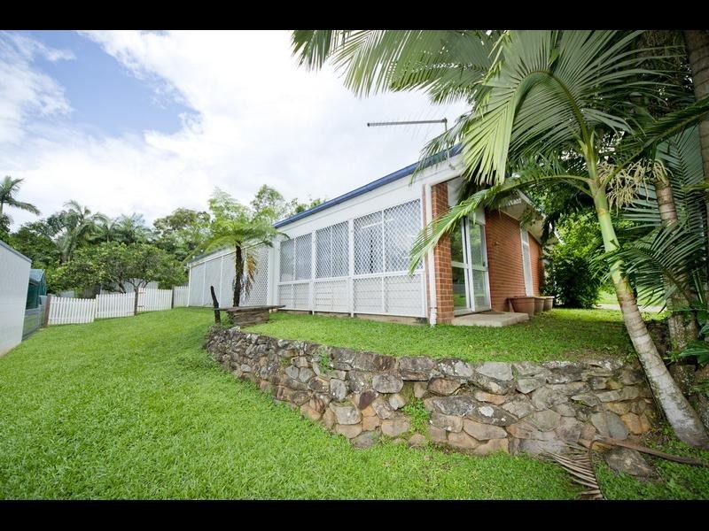 85 Upper Miles Street, Manoora QLD 4870