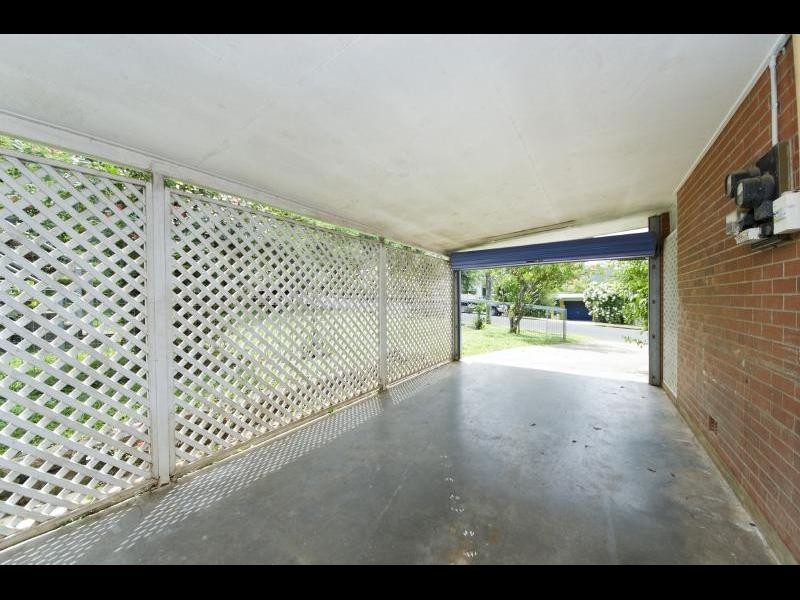 85 Upper Miles Street, Manoora QLD 4870
