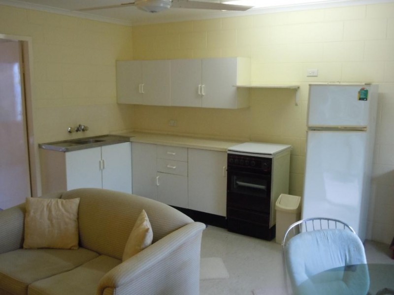 9/2 Mcpherson Close, Edge Hill QLD 4870