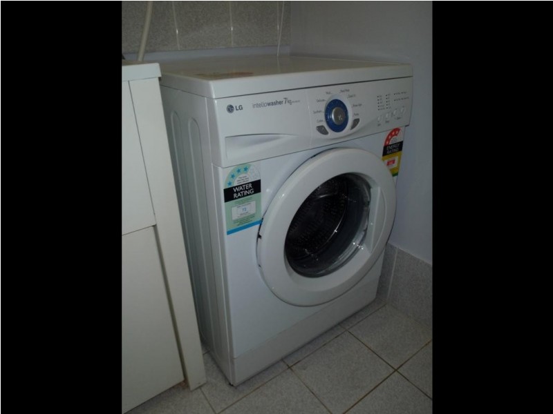 9/15 Springfield Crescent, Manoora QLD 4870