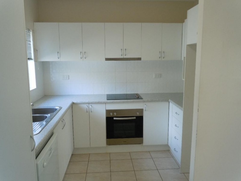 1/9 Deshon Street, Whitfield QLD 4870