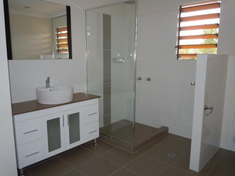 20B Warner Street, Manunda QLD 4870