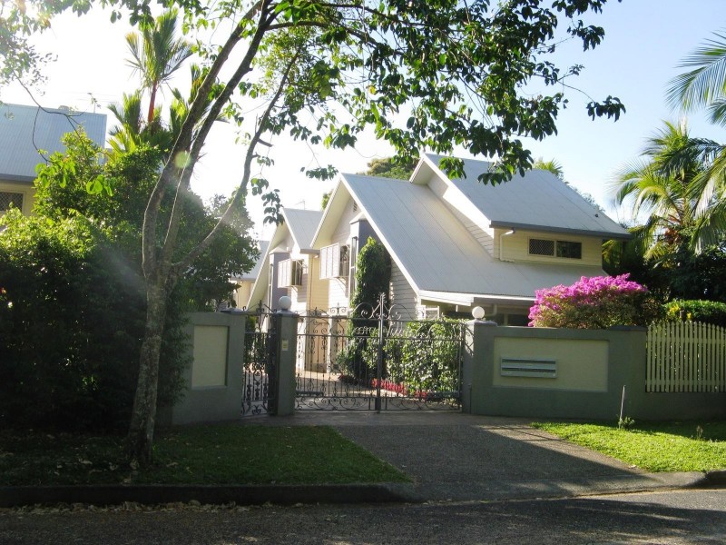 4/4 Vallely Street, Freshwater QLD 4870