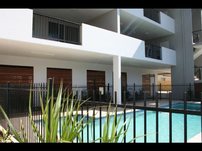 1/2 Cannon Street, Manunda QLD 4870