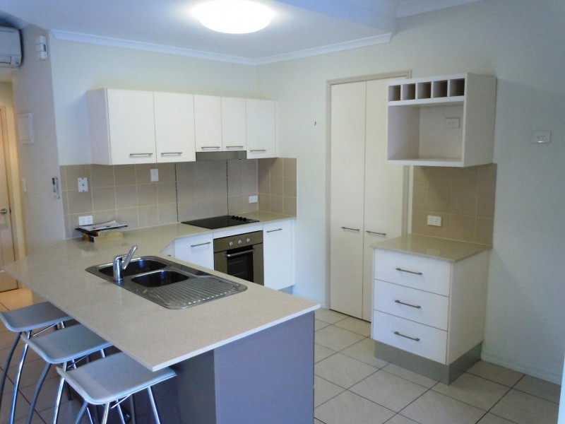 1/2 Cannon Street, Manunda QLD 4870