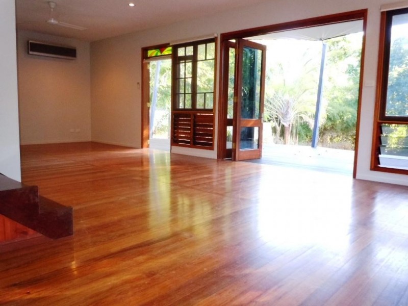 179A Jensen Street, Whitfield QLD 4870