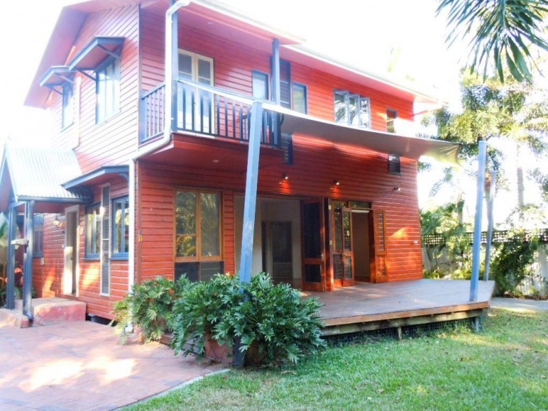 179A Jensen Street, Whitfield QLD 4870