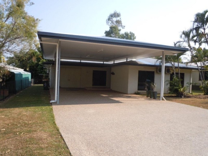 9 MONTROSE STREET, Edge Hill QLD 4870