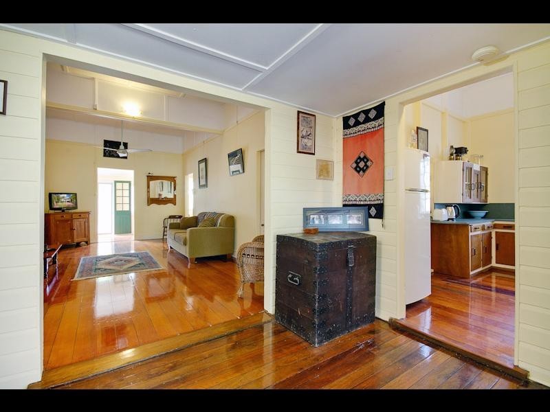 37 Cairns Street, Cairns North QLD 4870