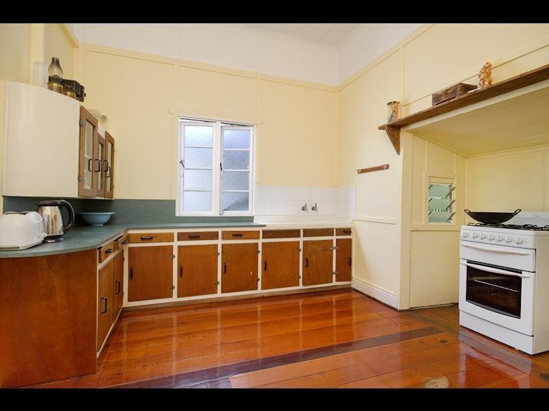 37 Cairns Street, Cairns North QLD 4870