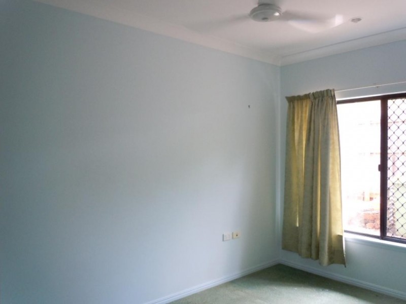 7 Tradewinds Close, Redlynch QLD 4870
