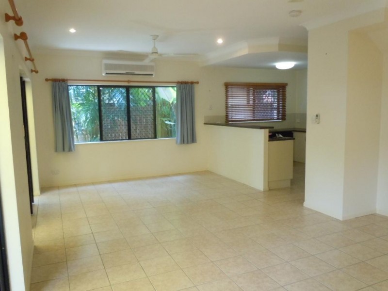 4/24 Old Smithfield Road, Freshwater QLD 4870