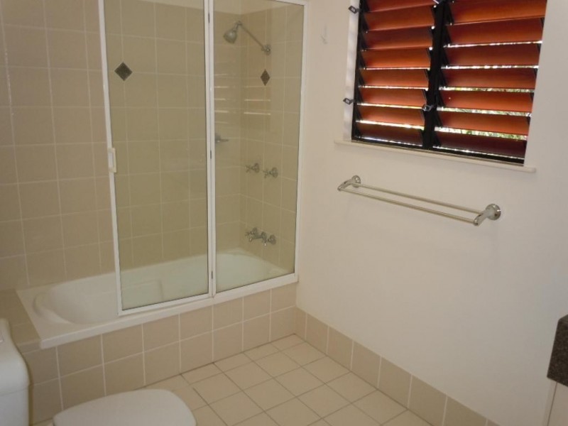 4/24 Old Smithfield Road, Freshwater QLD 4870