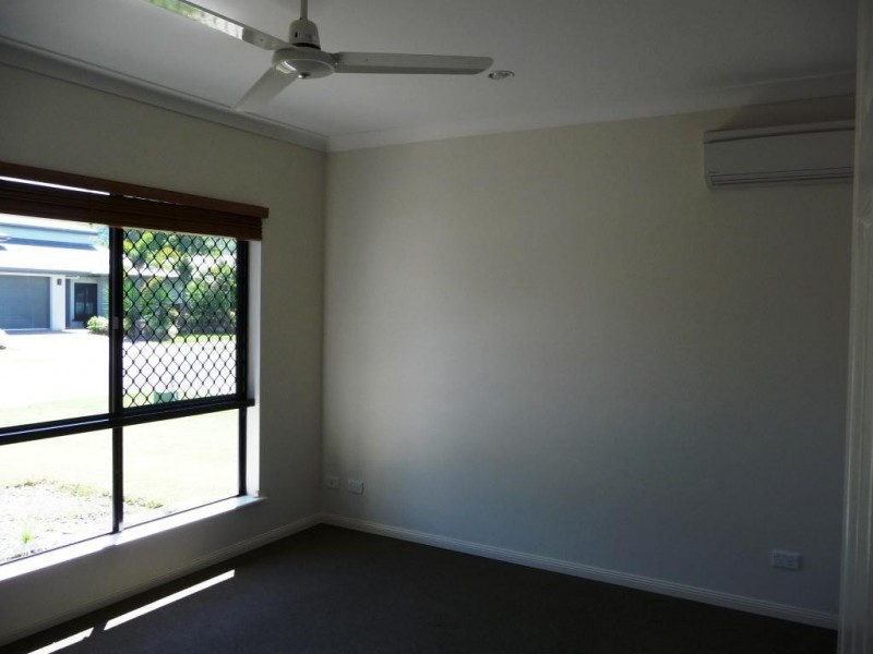 18 Angor Road, Trinity Park QLD 4879