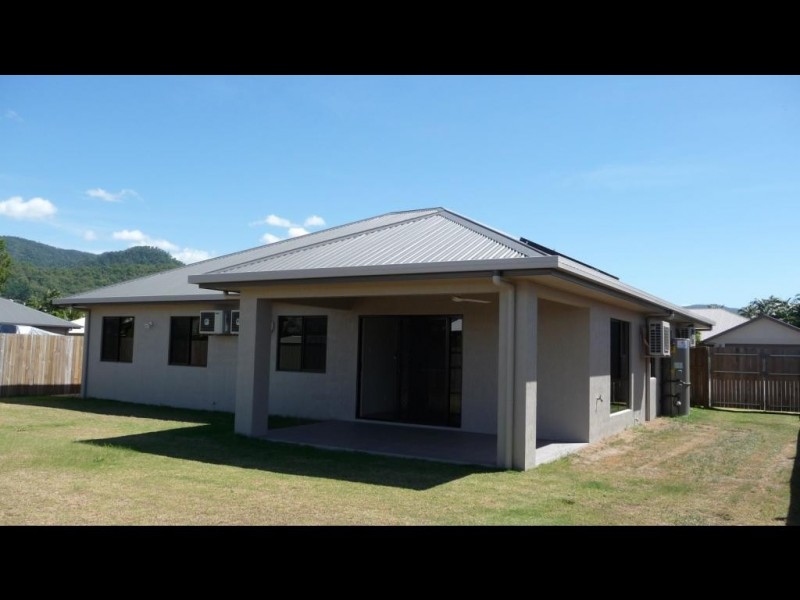 18 Angor Road, Trinity Park QLD 4879