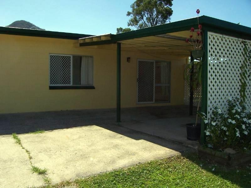 18 Arizona Crescent, White Rock QLD 4868