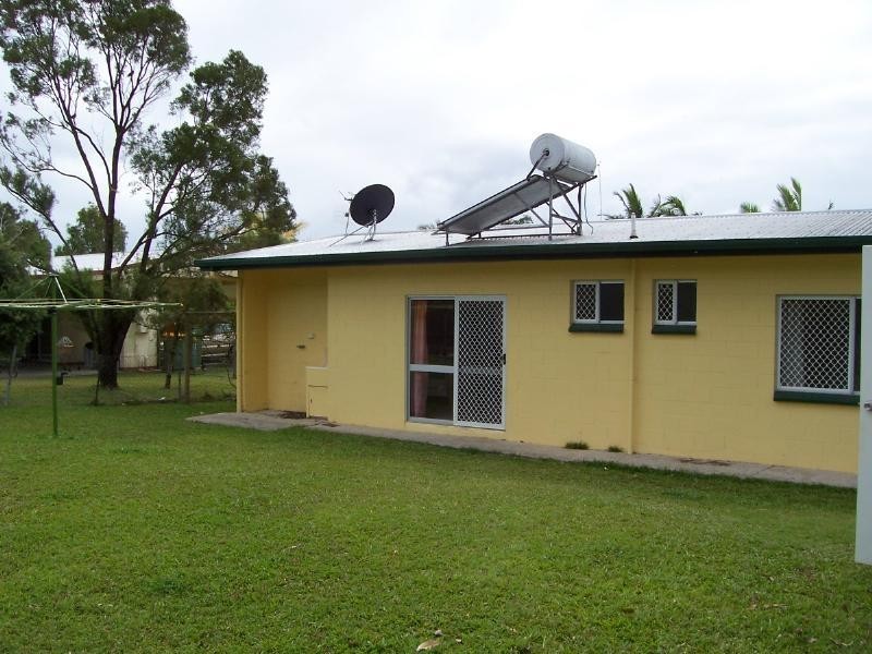 18 Arizona Crescent, White Rock QLD 4868