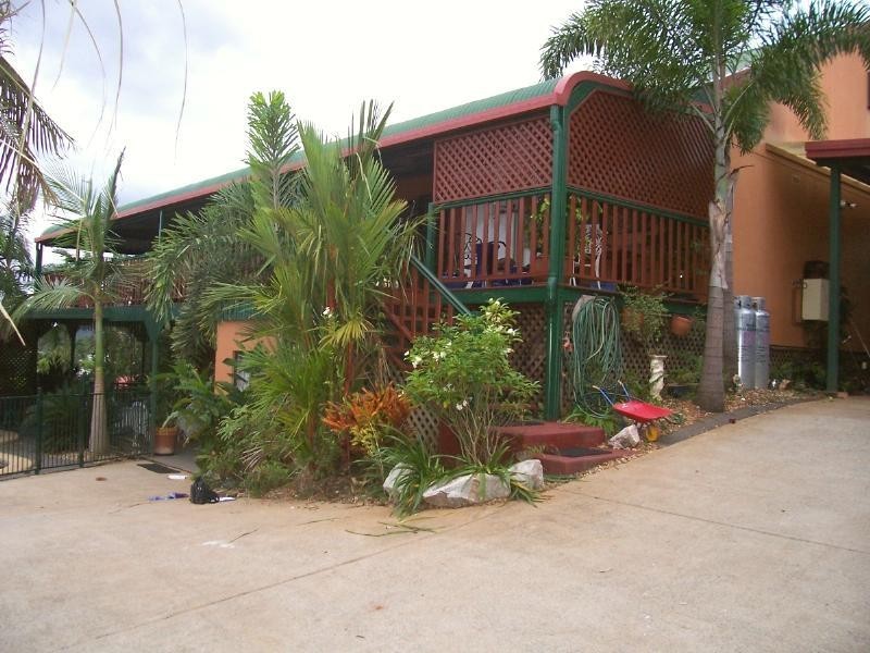 4 Ascendant Close ‘Bentley Park’, Cairns QLD 4870