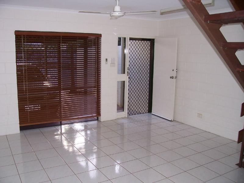 5/9 Cavanagh Street, Woree QLD 4868