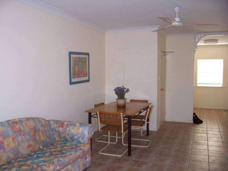 13/8 Clare Street, Parramatta Park QLD 4870